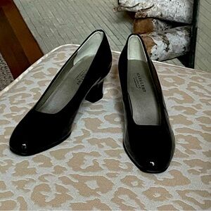 New black patent pumps